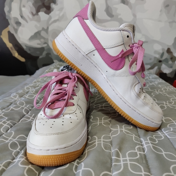 Nike Air Force 1 Custom Retro Color Pink Swoosh Tan Sole - Size 8.5 - Picture 1 of 11